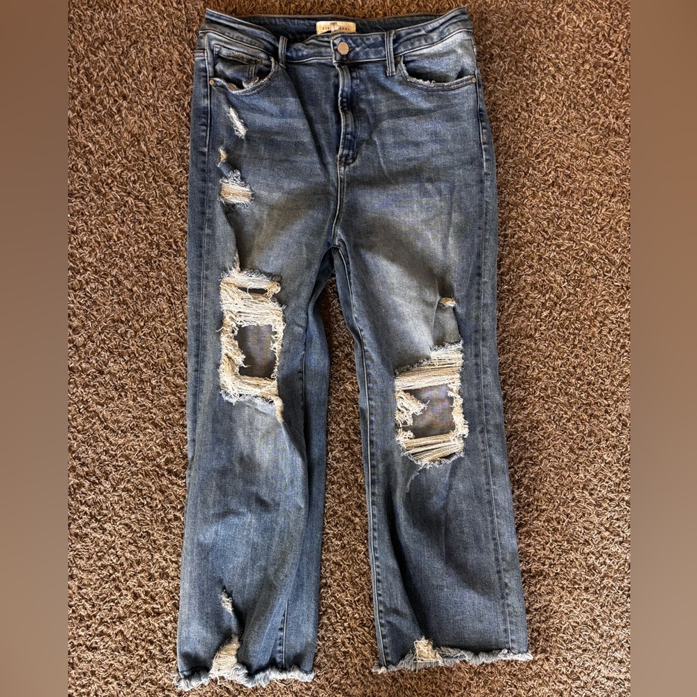 Risen Distressed Blue Jeans
